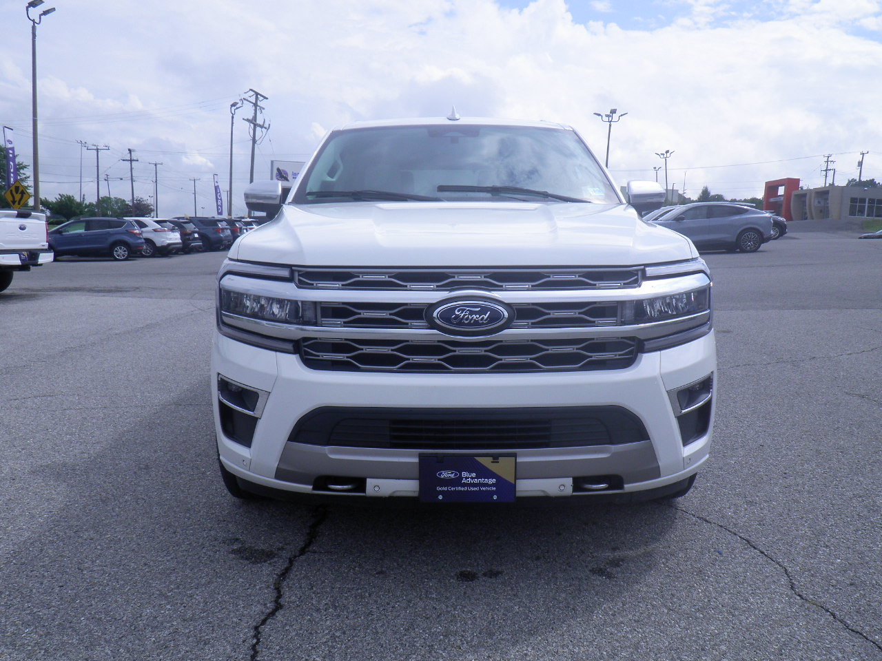 Certified 2023 Ford Expedition Platinum AWD/4WD image 2