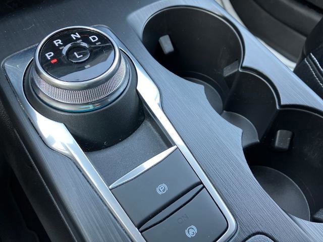 Certified 2025 Ford Escape Platinum w/ Premium Technology Package AWD/4WD image 27