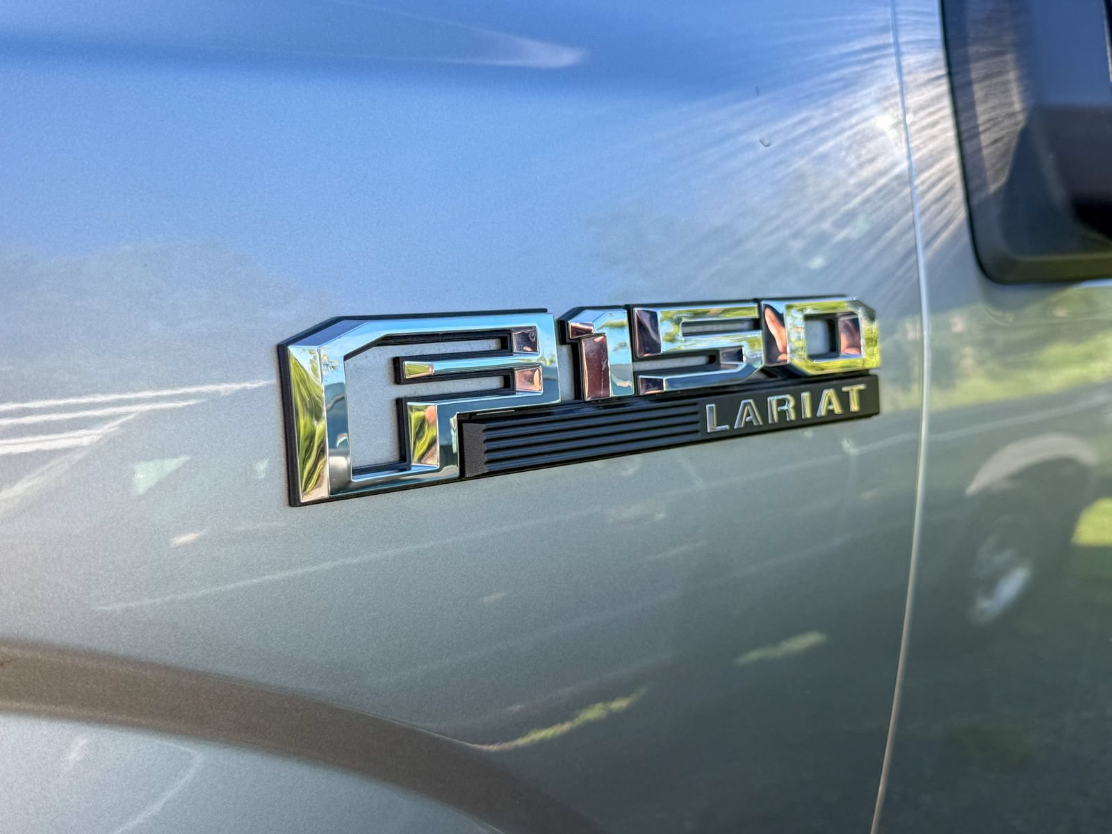 Certified 2020 Ford F150 Lariat w/ Equipment Group 502A Luxury AWD/4WD image 8