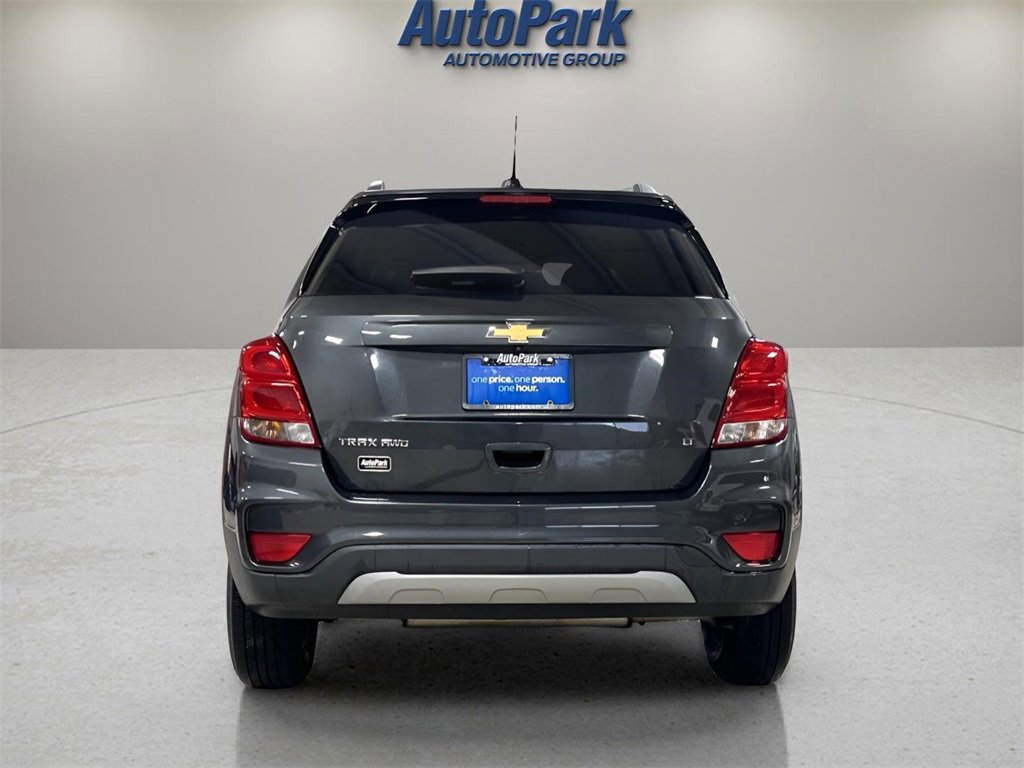 Used 2017 Chevrolet Trax LT w/ LT Convenience Package image 4