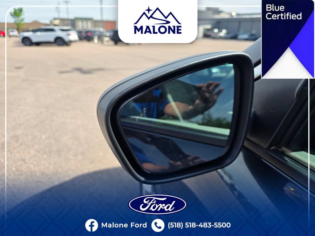 Certified 2022 Ford Escape SE w/ Cold Weather Package AWD/4WD image 18