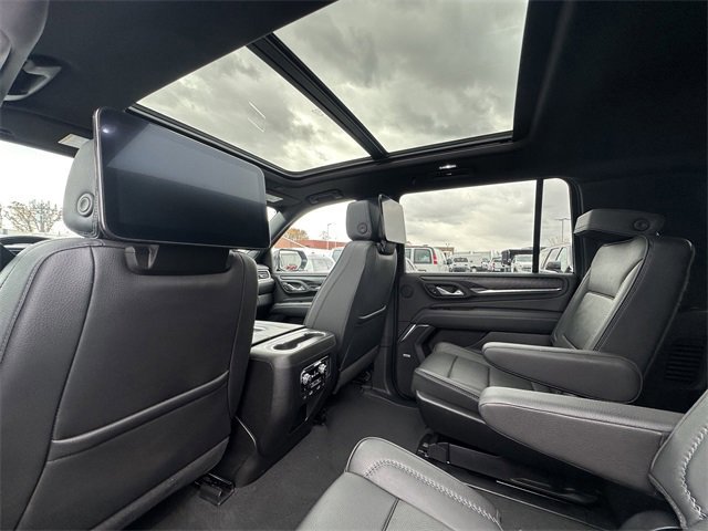 Used 2024 GMC Yukon XL Denali w/ Advanced Technology Package image 19