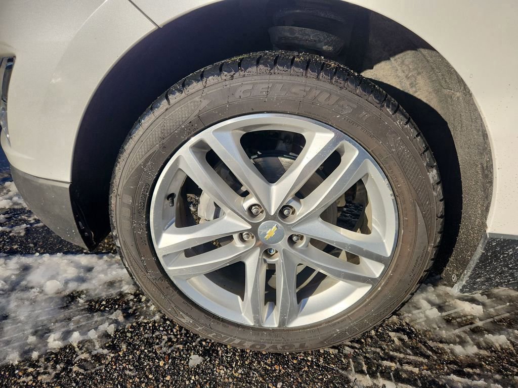 Used 2019 Chevrolet Equinox Premier image 24