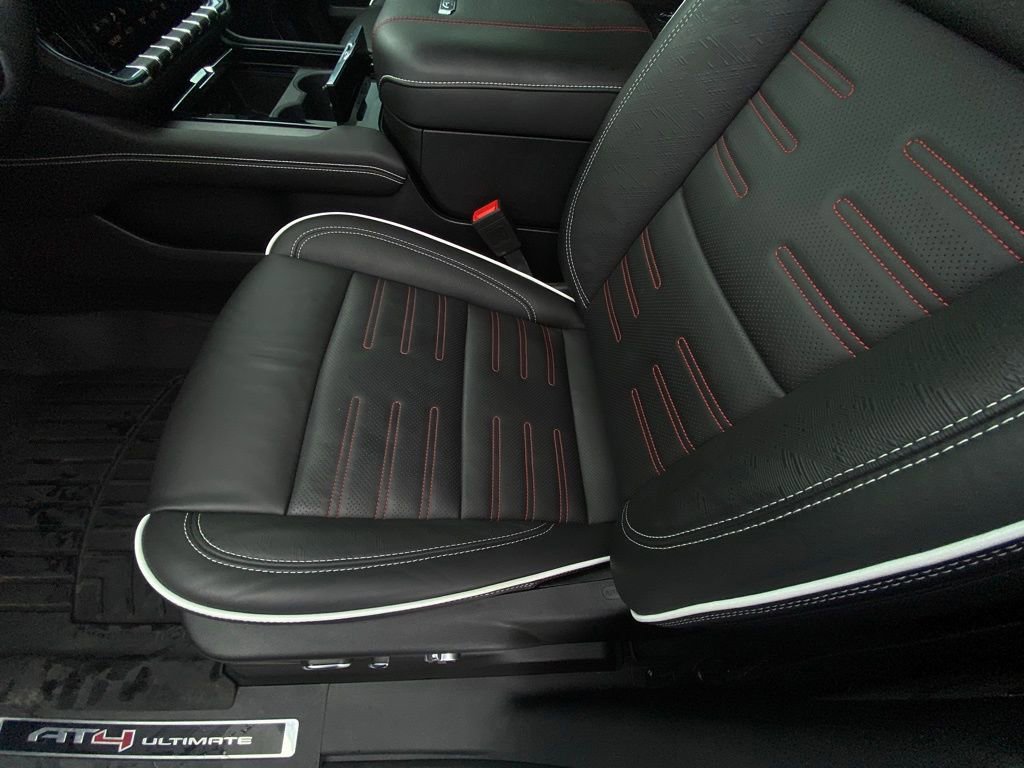 Used 2025 GMC Yukon AT4 Ultimate image 22