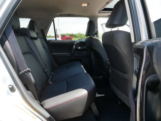 Used 2020 Toyota 4Runner TRD Off-Road Premium w/ Moonroof Package AWD/4WD image 19