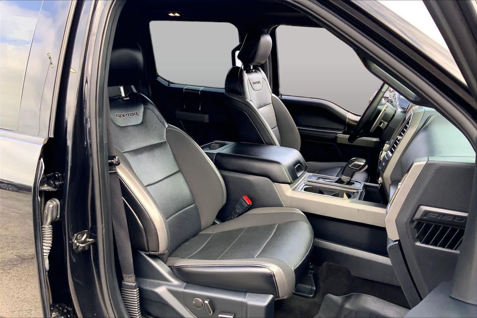 Certified 2019 Ford F150 Raptor w/ Equipment Group 802A Luxury AWD/4WD image 9