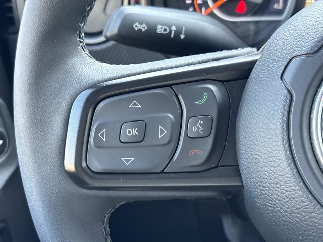Used 2025 Jeep Gladiator Rubicon w/ Safety Group AWD/4WD image 28