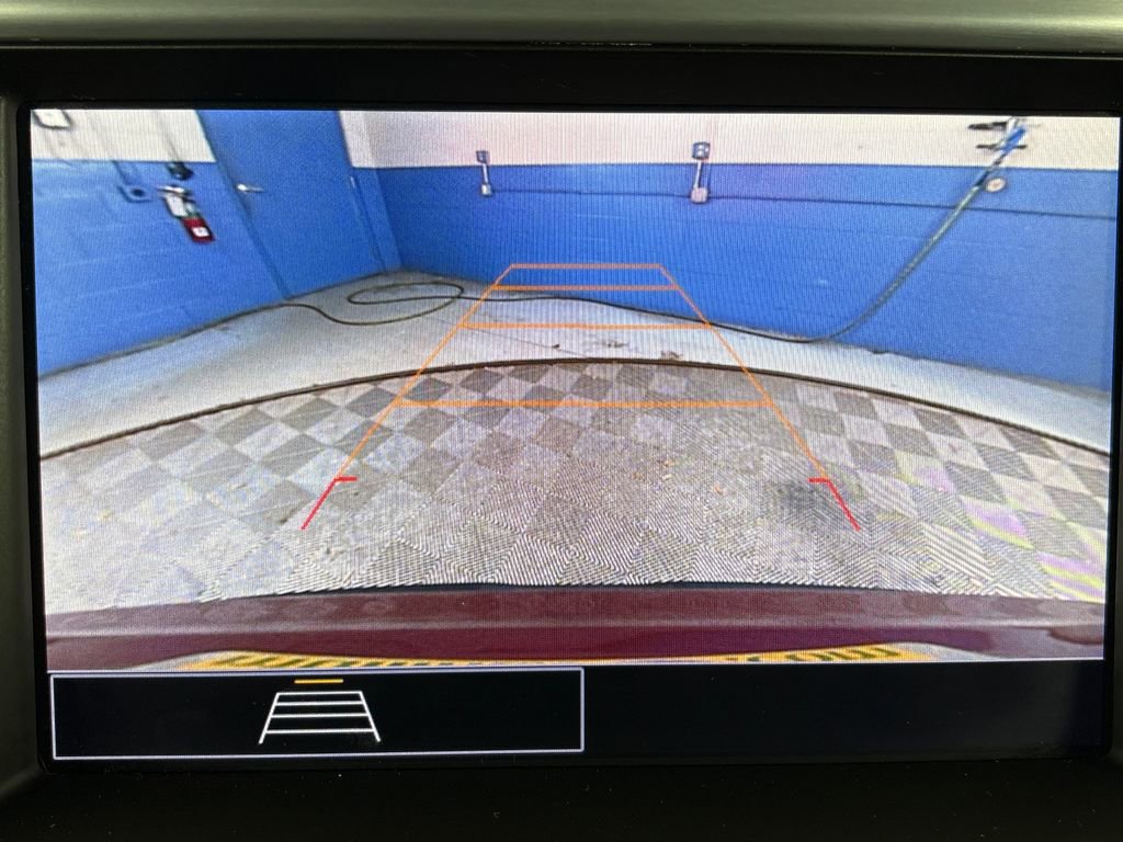 Used 2023 GMC Acadia SLE FWD image 23