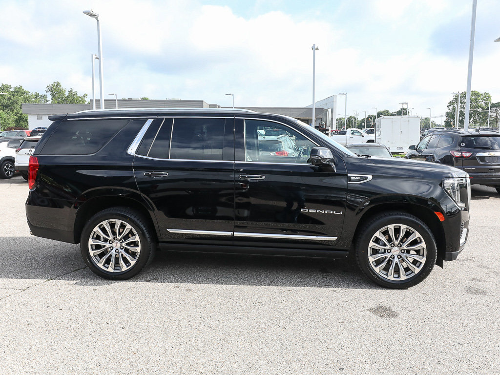 Used 2022 GMC Yukon Denali AWD/4WD image 8