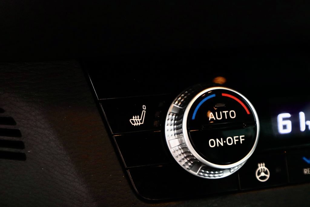 Used 2023 Mitsubishi Outlander SEL Black Edition AWD/4WD image 5