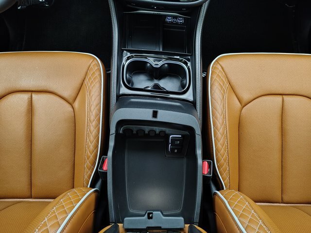 Used 2024 Chrysler Pacifica Pinnacle FWD image 37