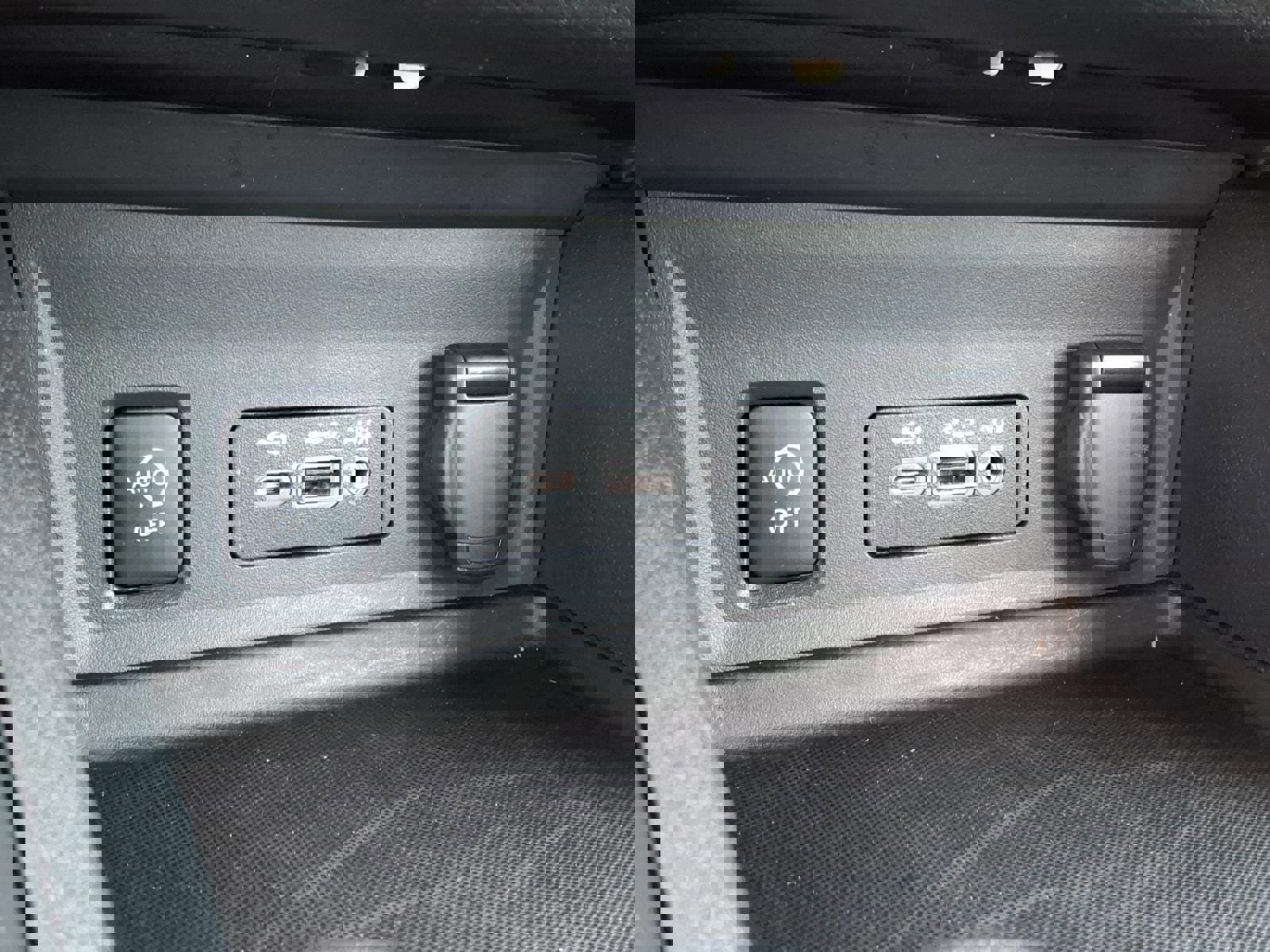 Used 2025 Nissan Sentra SV image 19