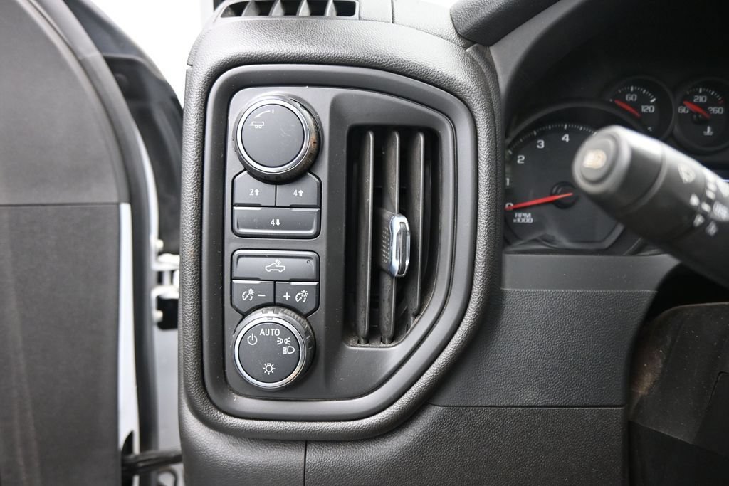 Used 2024 Chevrolet Silverado 2500 W/T AWD/4WD image 12