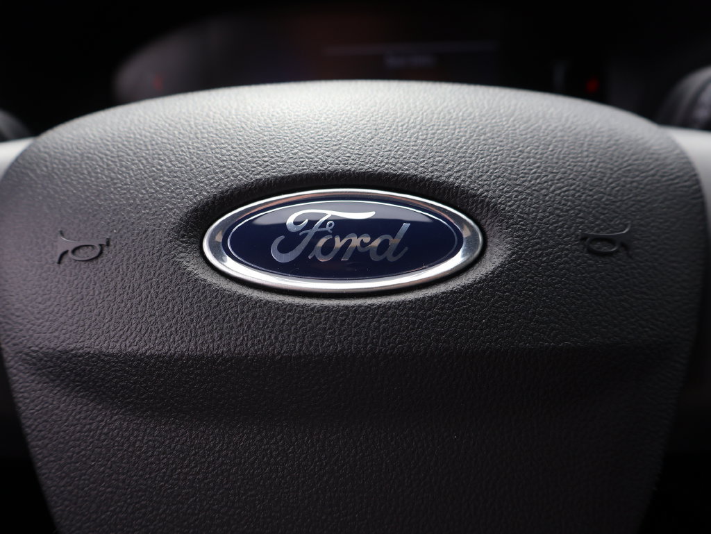 Certified 2025 Ford Escape ST-Line AWD/4WD image 26