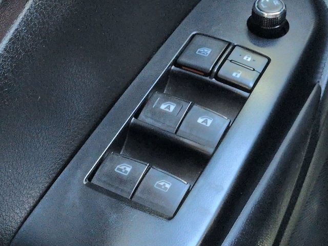 Used 2018 Toyota Highlander XLE AWD/4WD image 23