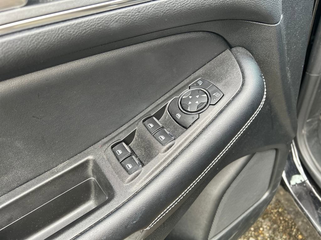 Certified 2022 Ford Edge ST w/ Equipment Group 401A image 18