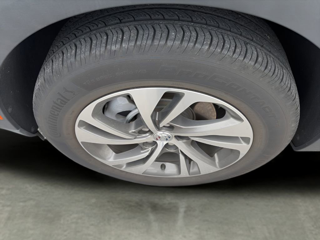 Used 2022 Buick Envision Essence w/ Technology Package I image 13