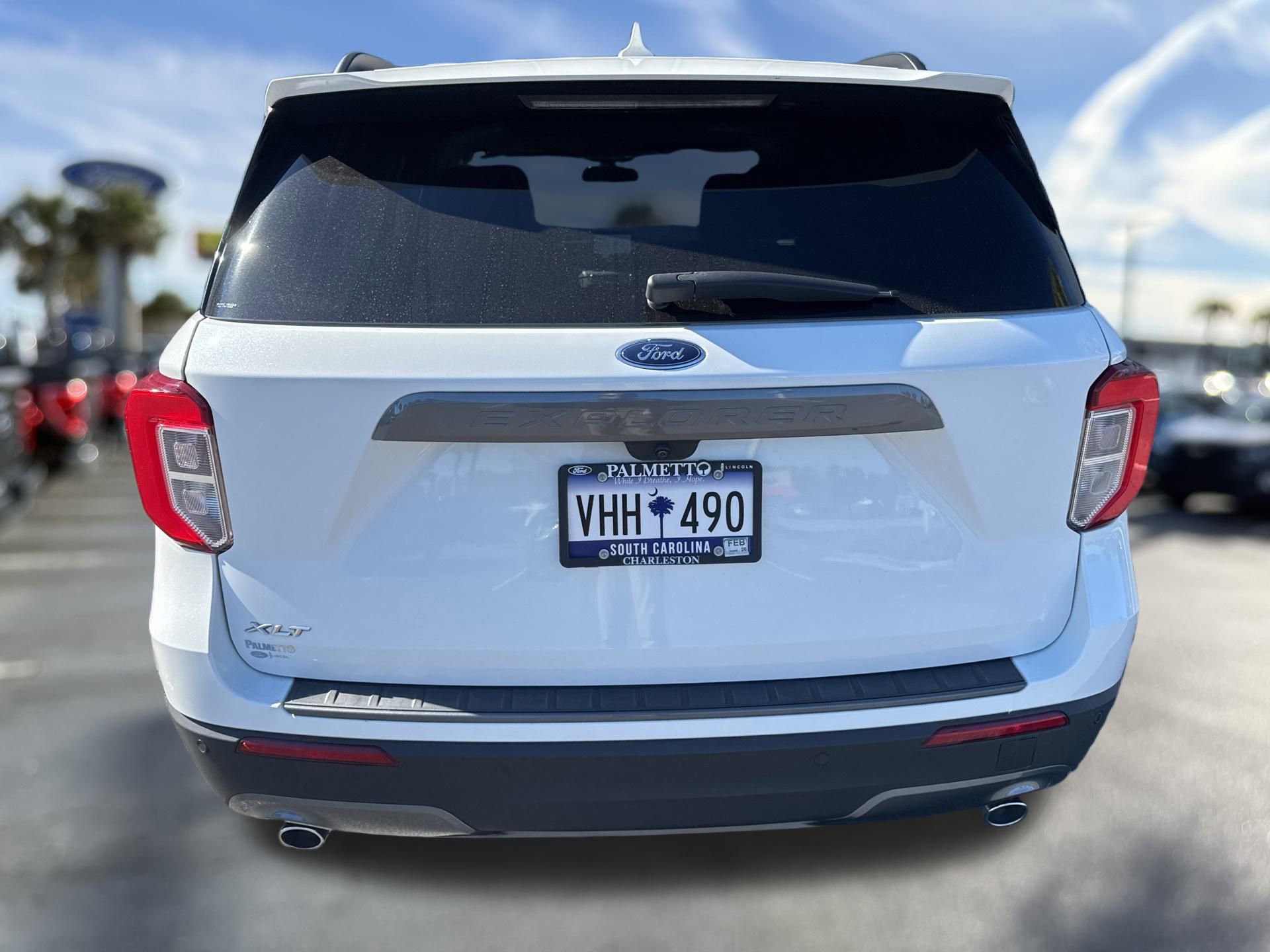 Certified 2023 Ford Explorer XLT w/ Equipment Group 202A image 7