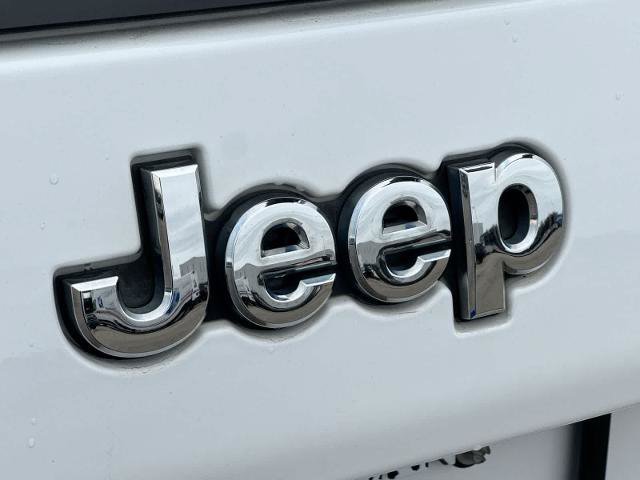 Used 2019 Jeep Cherokee Limited AWD/4WD image 12
