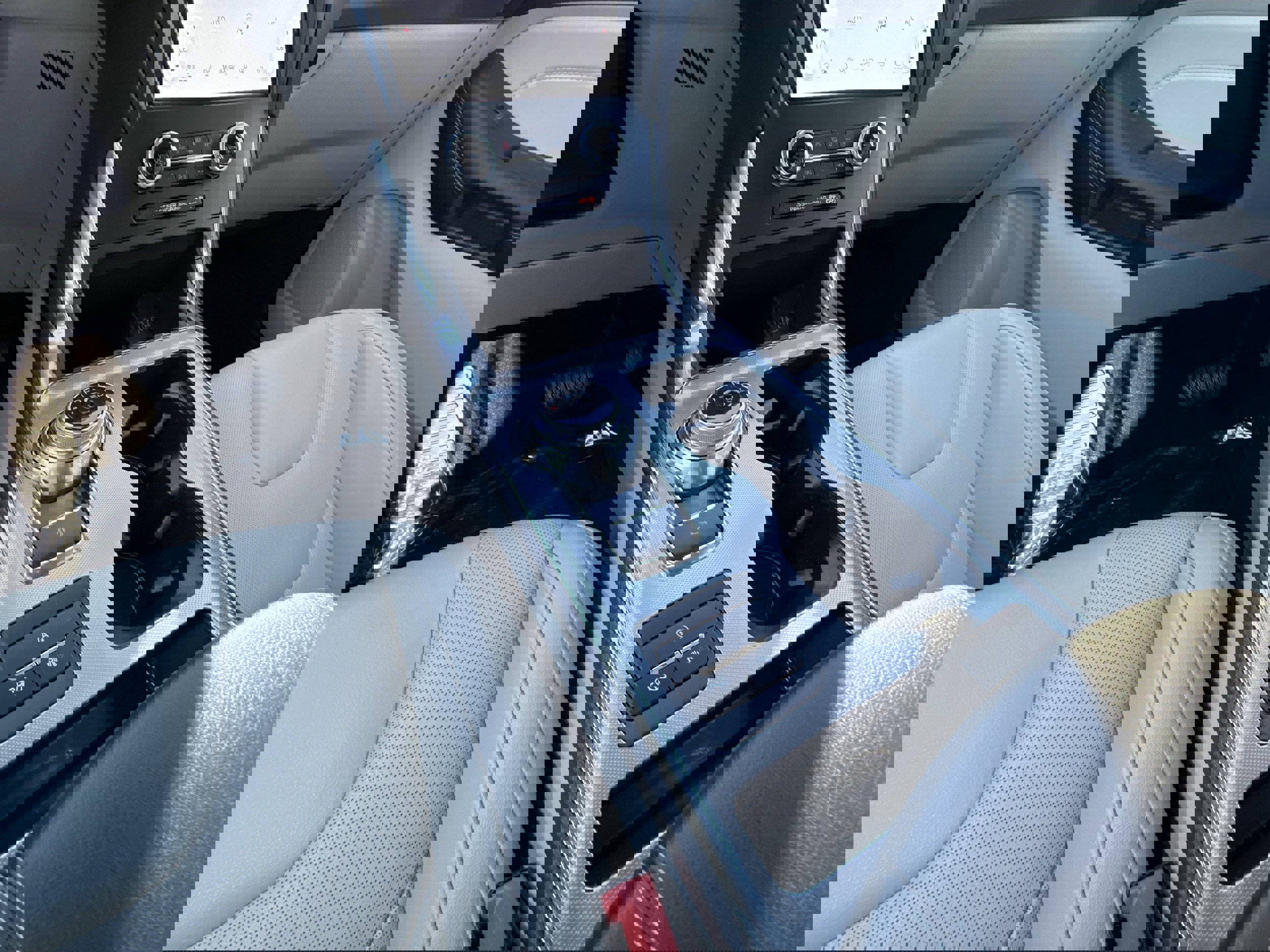 Certified 2022 Ford Edge Titanium w/ Equipment Group 301A image 20