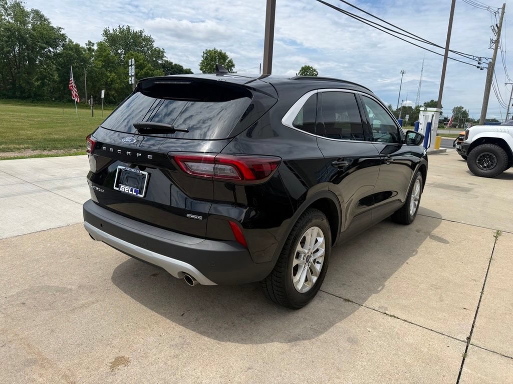 Certified 2023 Ford Escape Platinum w/ Premium Technology Package AWD/4WD image 7