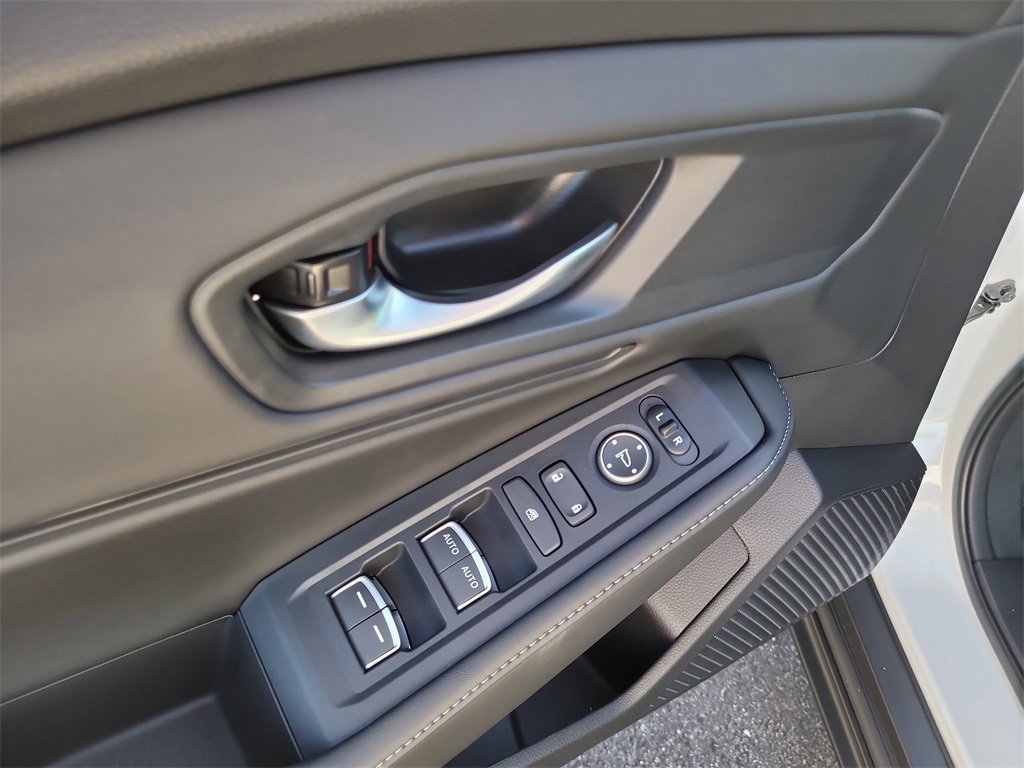 Used 2025 Honda Accord Sport image 15