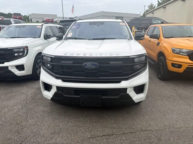 Certified 2025 Ford Expedition Active AWD/4WD image 7