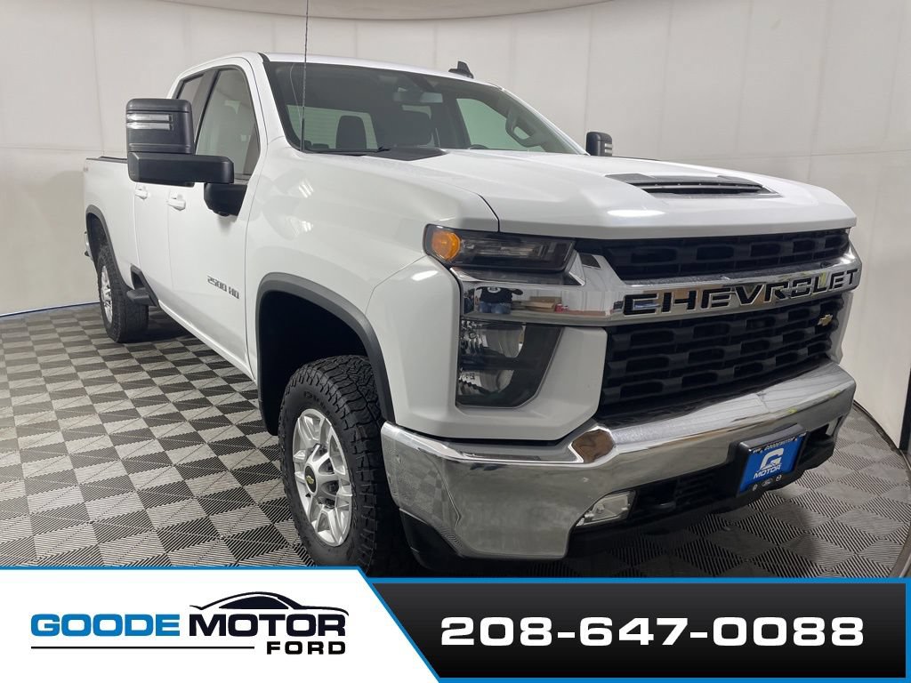 Used 2022 Chevrolet Silverado 2500 LT w/ Convenience Package AWD/4WD image 2