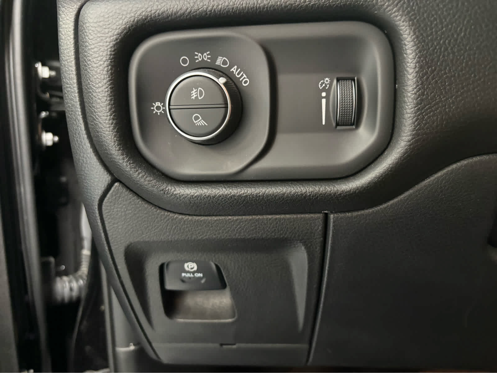 Used 2023 RAM 1500 Big Horn AWD/4WD image 19