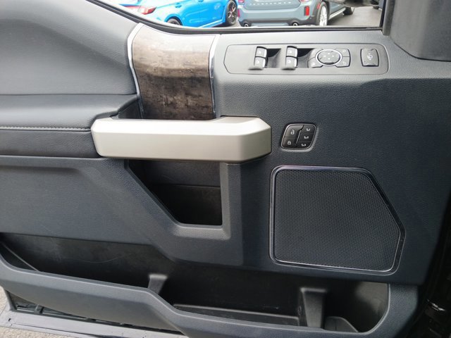 Certified 2022 Ford F350 Lariat w/ Lariat Value Package image 21