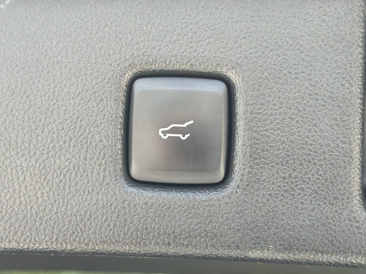 Certified 2024 Ford Escape Active FWD image 9