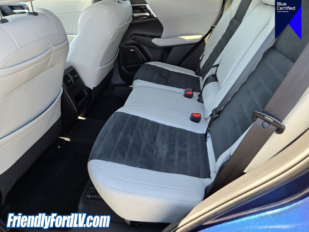 Used 2025 Mitsubishi Outlander SE FWD image 13
