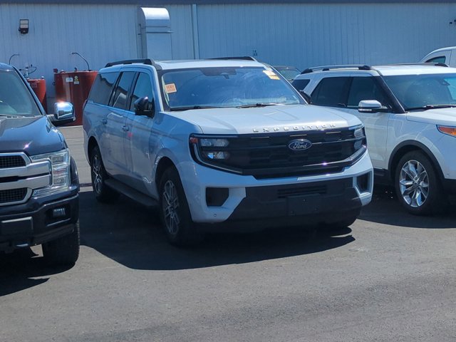 Certified 2025 Ford Expedition Max Active AWD/4WD image 2