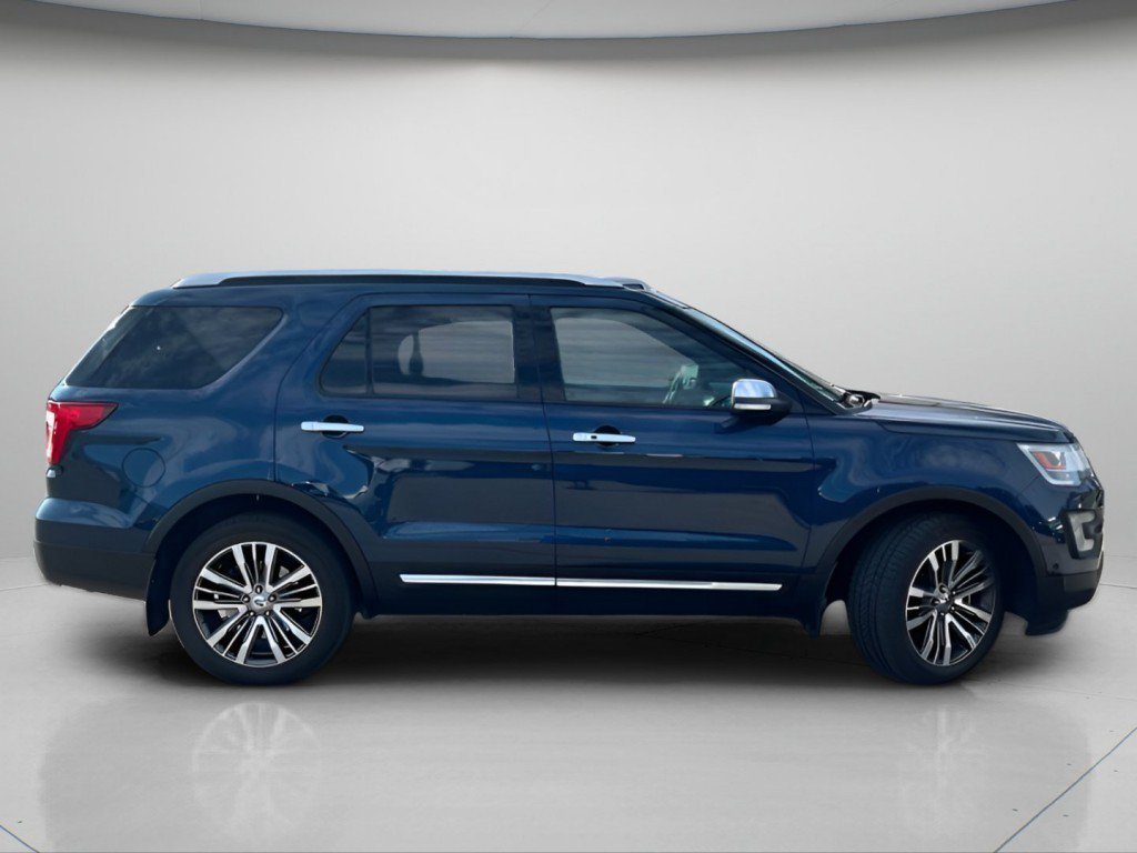 Certified 2017 Ford Explorer Platinum AWD/4WD image 3
