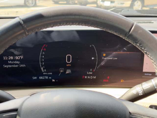 Used 2024 Cadillac XT4 Luxury FWD image 14