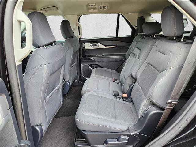 Certified 2025 Ford Explorer Active image 20