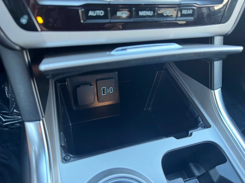 Certified 2023 Ford Explorer XLT w/ Equipment Group 202A AWD/4WD image 22