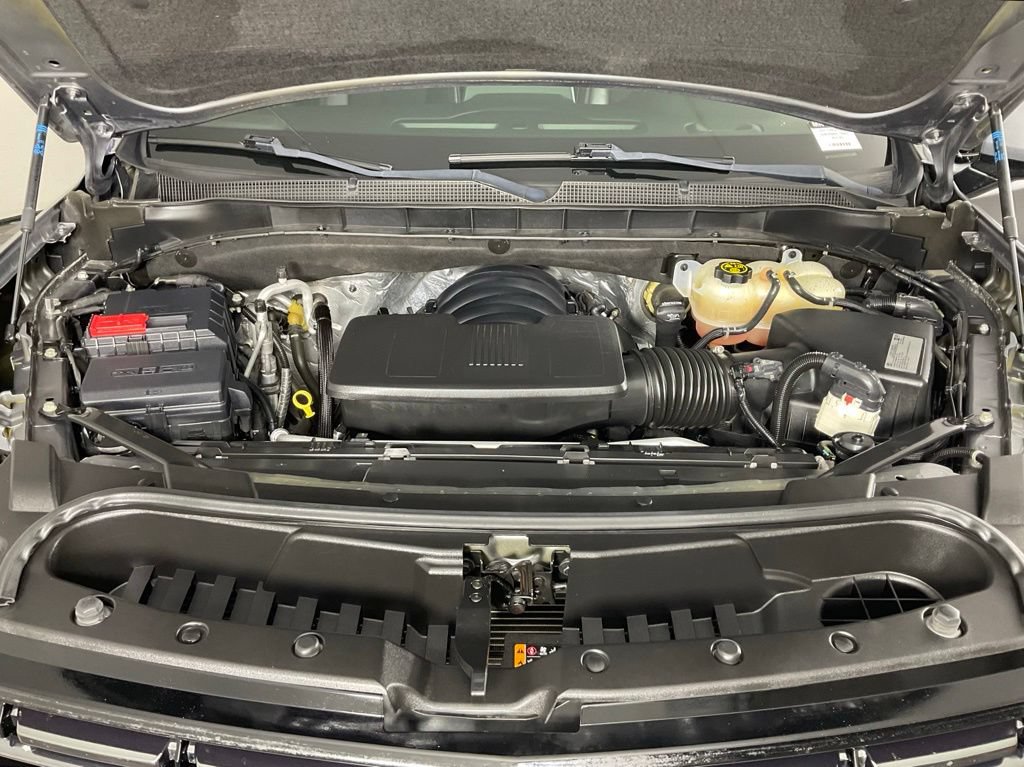 Used 2021 Chevrolet Suburban RST RWD image 9