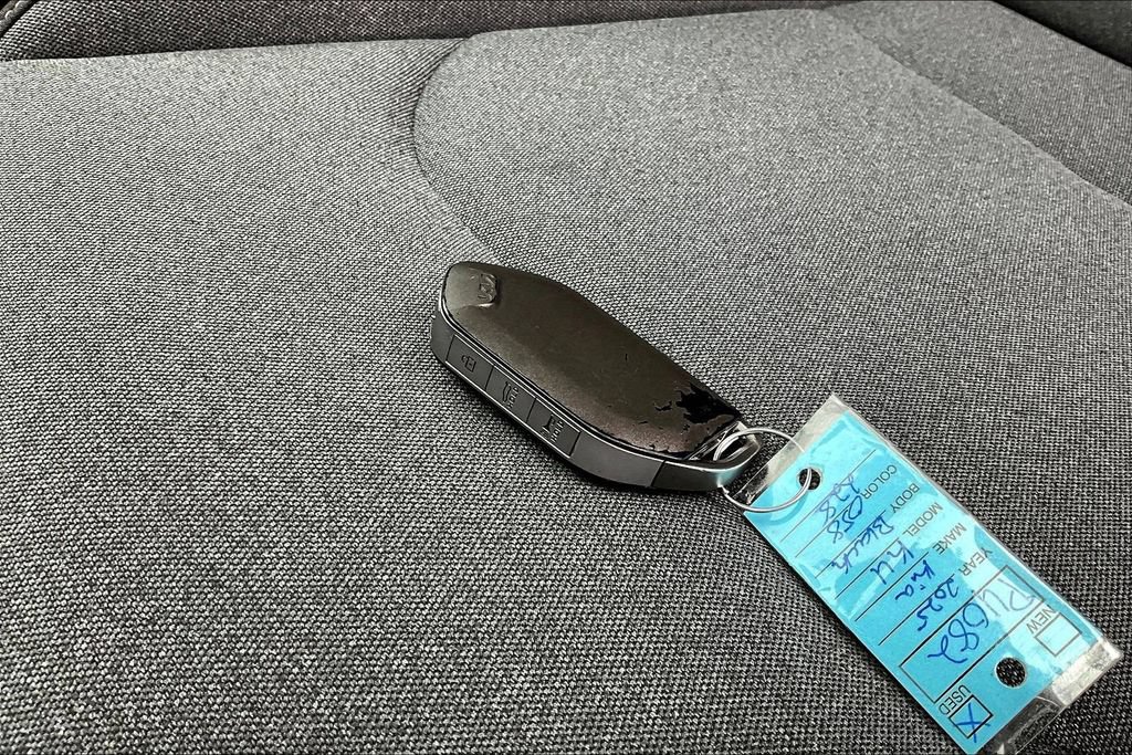 Used 2025 Kia K4 FWD image 35