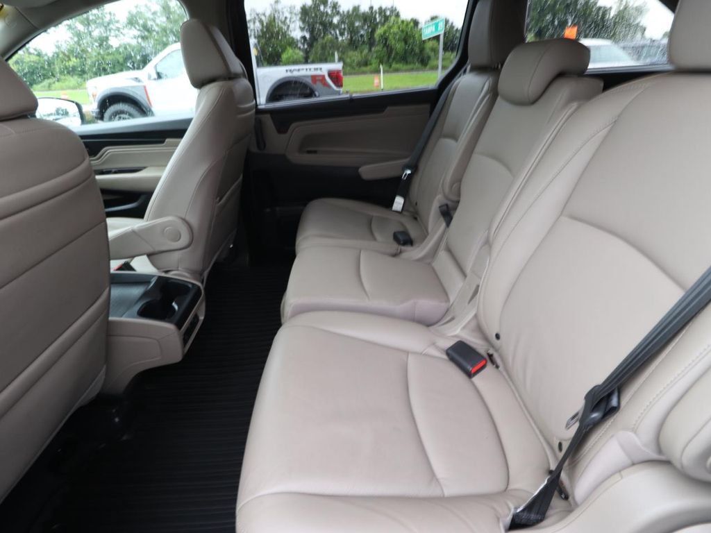 Used 2020 Honda Odyssey Touring image 12