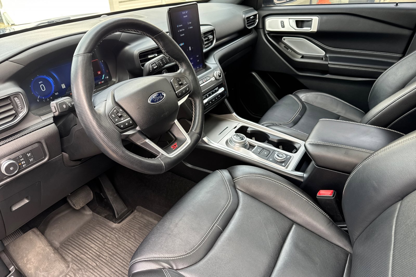 Certified 2020 Ford Explorer ST w/ ST Street Pack image 10