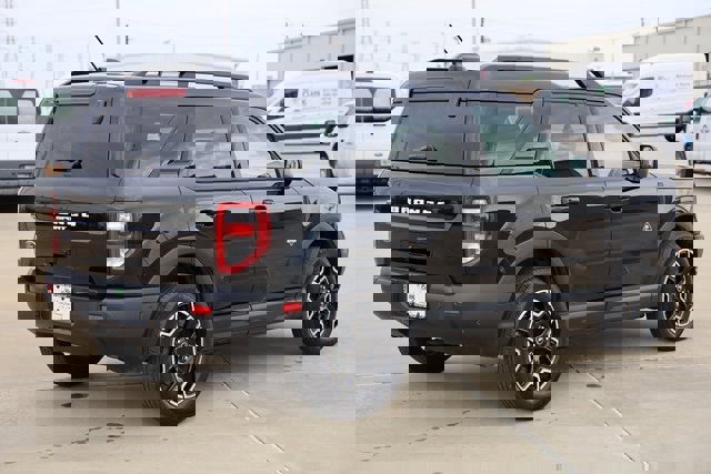 Certified 2025 Ford Bronco Sport Outer Banks image 8