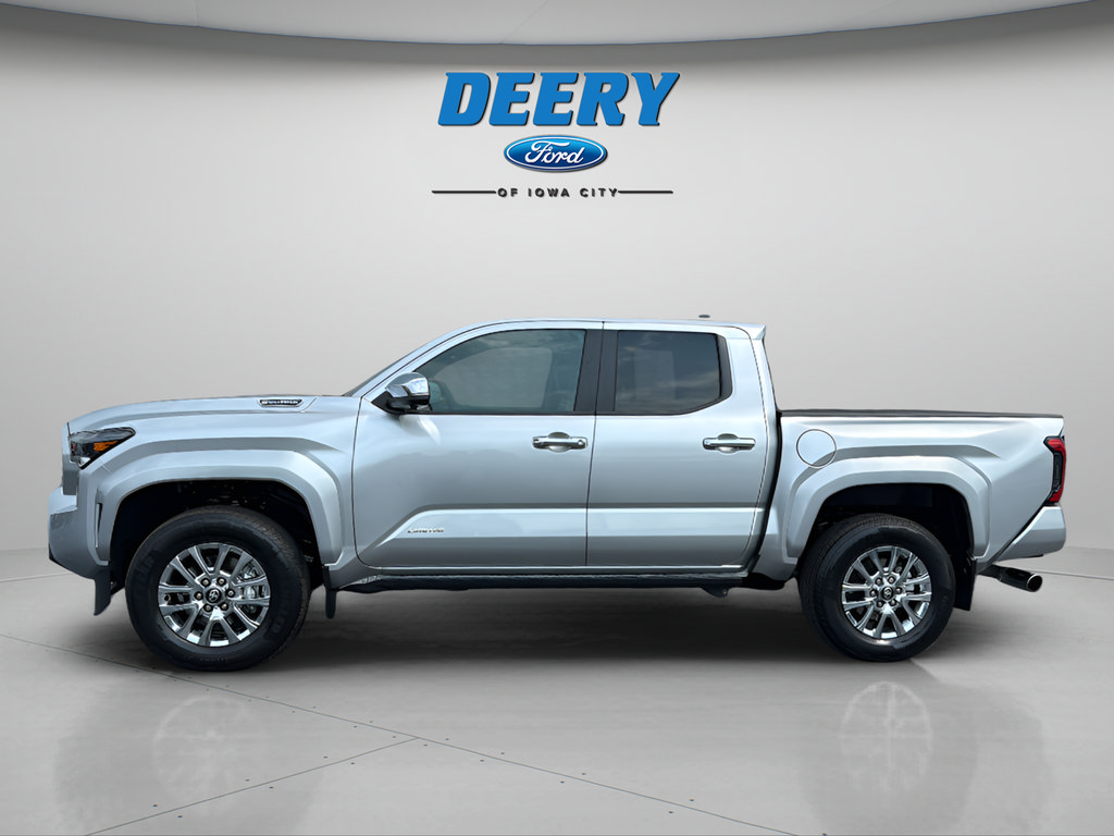 Used 2025 Toyota Tacoma Limited AWD/4WD image 5