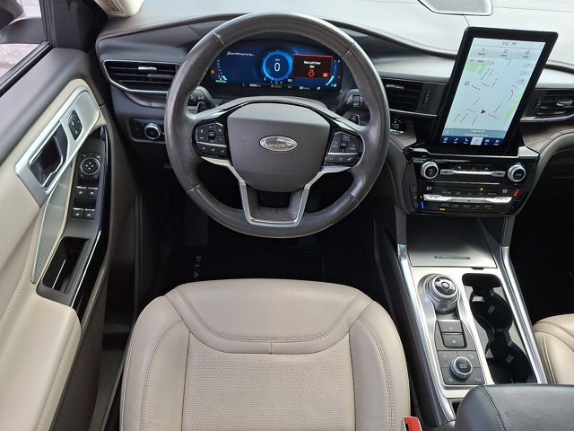 Certified 2021 Ford Explorer Platinum w/ Equipment Group 601A AWD/4WD image 13