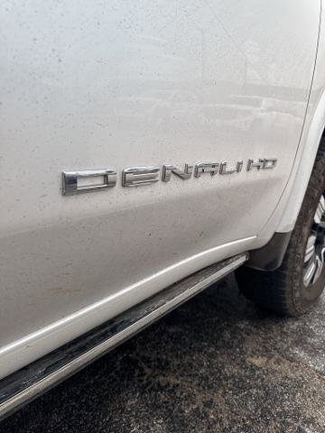 Used 2025 GMC Sierra 2500 Denali w/ Denali Reserve Package AWD/4WD image 9