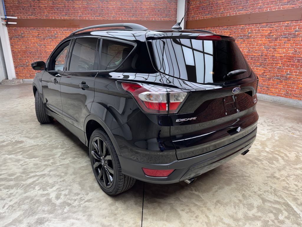 Certified 2018 Ford Escape SEL w/ SEL Sport Appearance Package AWD/4WD image 3