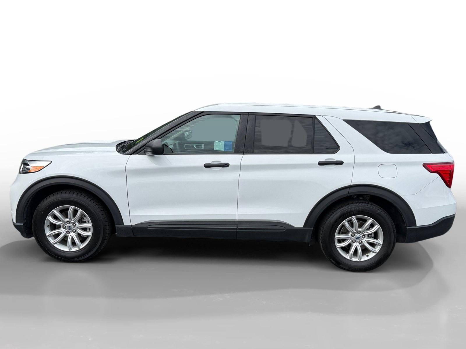 Certified 2021 Ford Explorer 2WD image 2