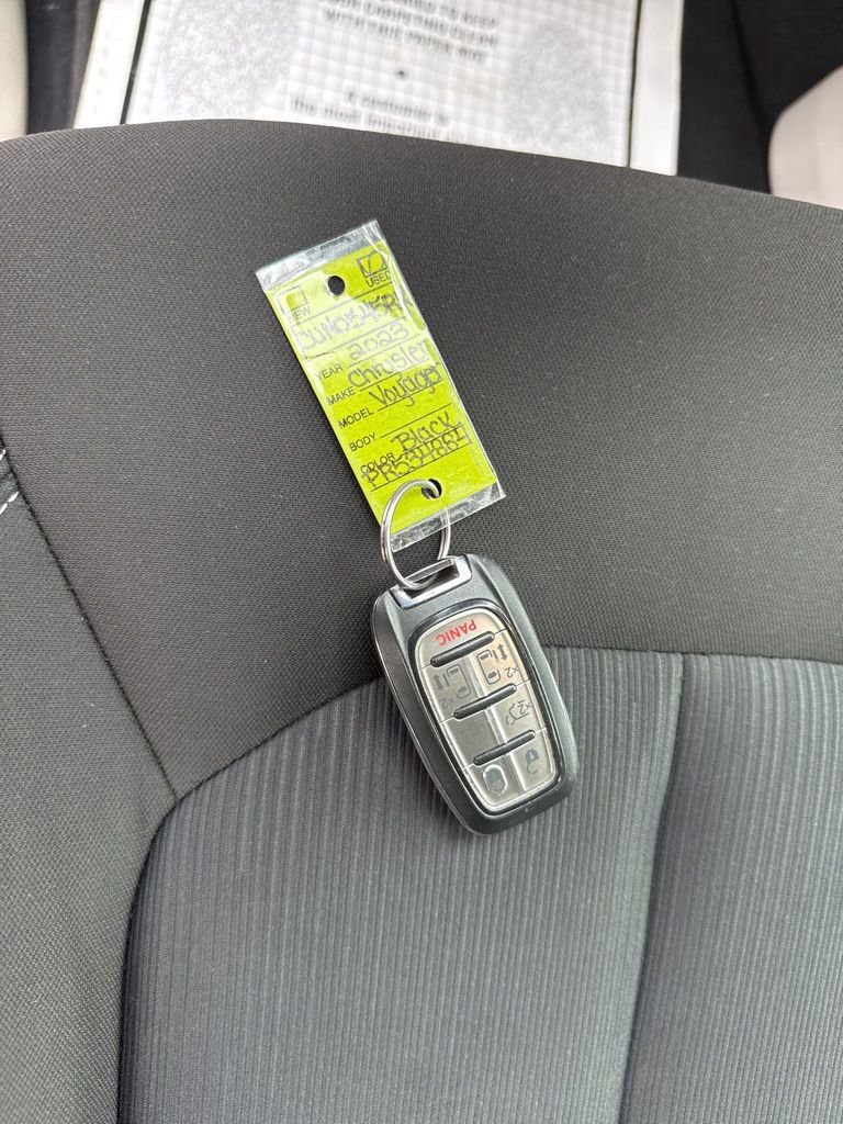 Used 2023 Chrysler Voyager LX image 48