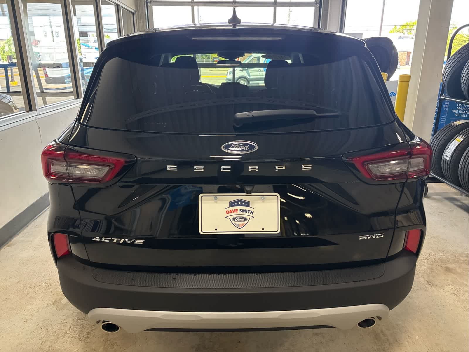 Certified 2025 Ford Escape Active w/ Cold Weather Package AWD/4WD image 9