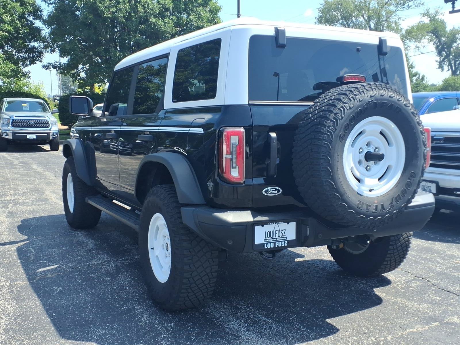 Certified 2024 Ford Bronco Heritage Edition AWD/4WD image 24